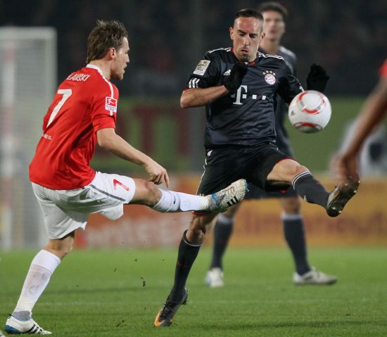 他采用了大 他采用了大